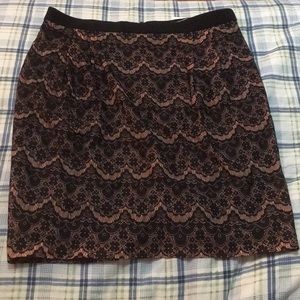 inLUV Lace Skirt Size L NWT